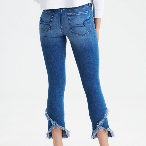 american eagle frayed bottom jeans